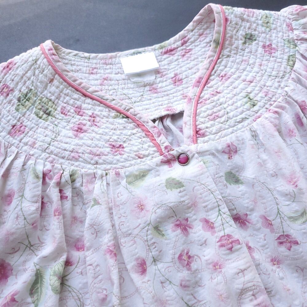Vintage Floral House Patio Dress Bust 56" Snap Front Pockets Cottagecore Grandma - Picture 2 of 9
